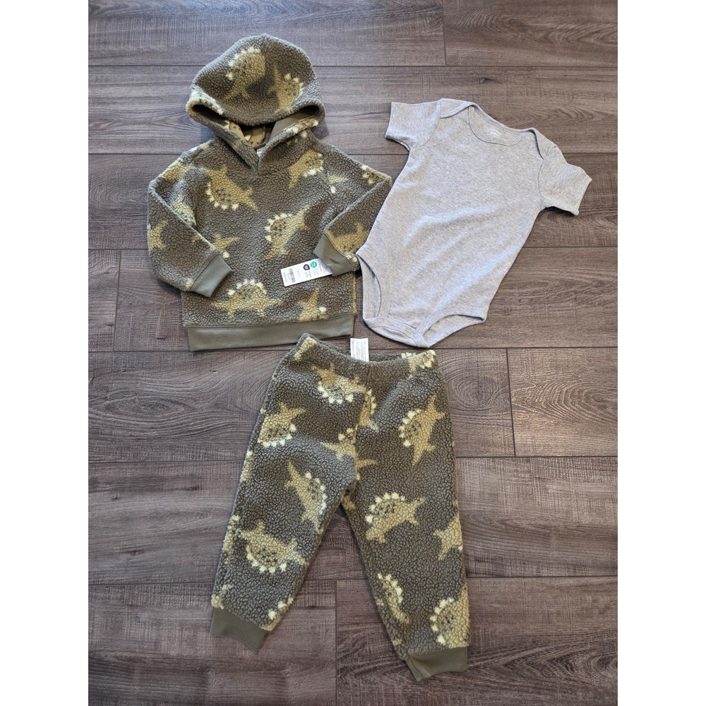 Carter's baby girl outfit 24 mos